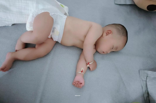 萍乡宝宝高烧怎么处理